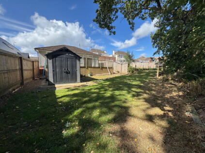 Gelligaer Road, Trelewis, Treharris, CF46 6DN
