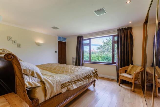 8474313-interior25v2.jpg