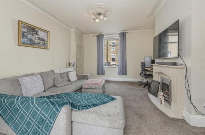 2 bed Terraced for sale Image 5