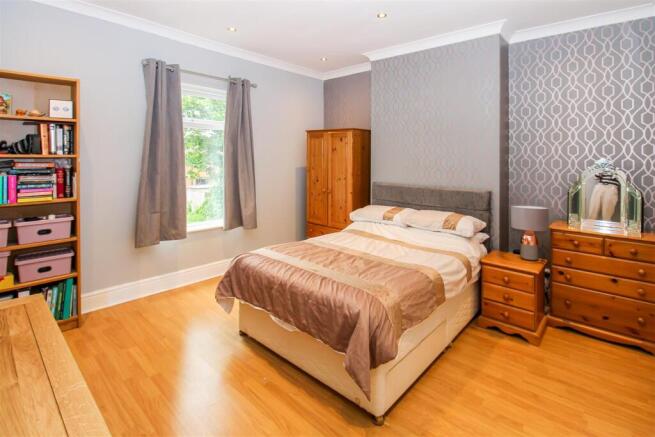 2 bed Terraced for sale Image 6