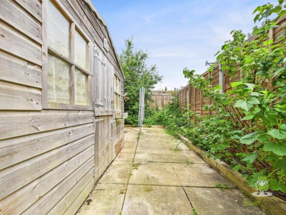 CAM01543G0-PR0130-STILL016