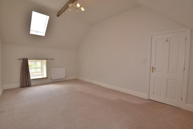 3 bed Terraced to rent Image 12