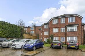 11, Rowan Court, Greatacre, Chesham HP5 3AN