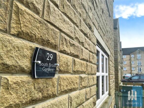 4 bed Detached to rent Image 5