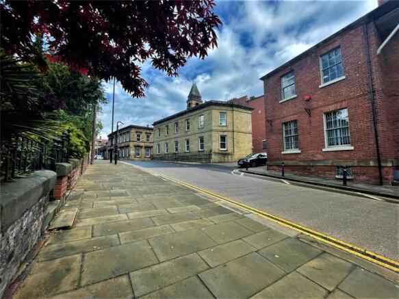 1 bed Apartment to rent Image 11