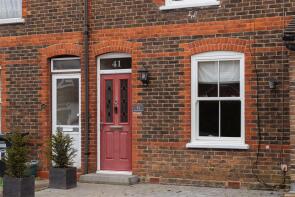 41, Trindles Road, Redhill RH1 4JL