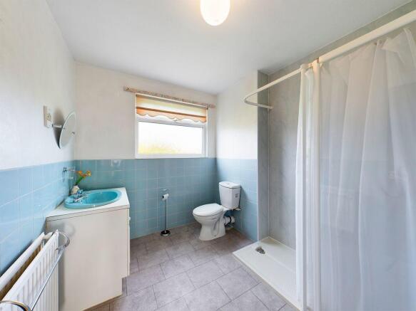 Bathroom 1
