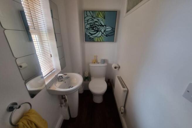 Cloakroom / WC