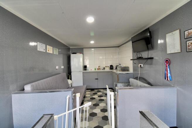 IMG_2970_1_2_Interior 4