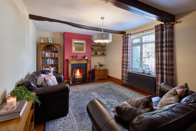 5 bed Detached for sale Image 6