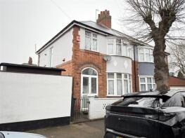 13, Ascot Road, Leicester LE4 5DA