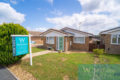 Whitehead Crescent, Wootton