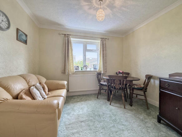 3 bed Semi-Detached Bungalow for sale Image 12