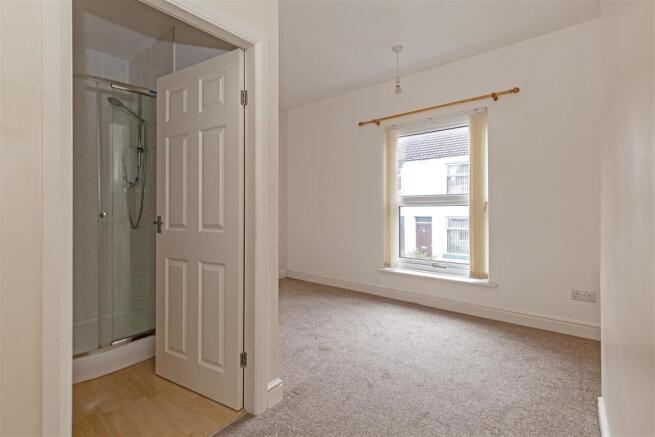 Bedroom 1-1.jpg