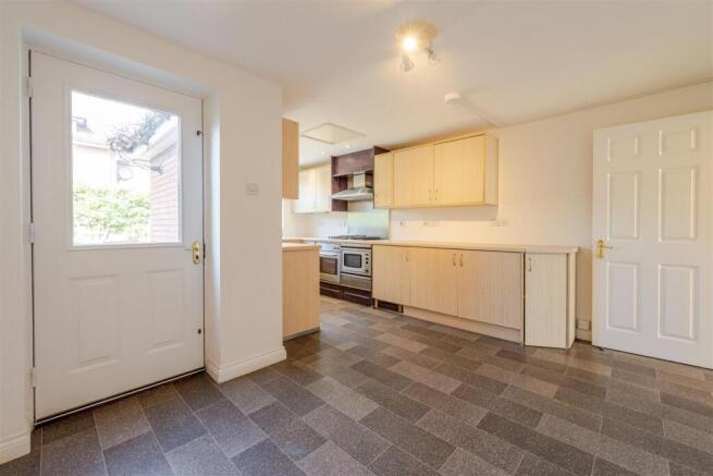 Wetherby Way, Stratford-upon-Avon photo 4