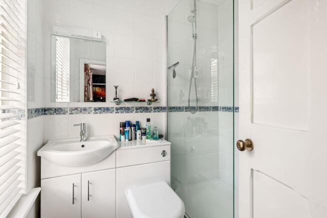 3 bed Terraced for sale Image 10