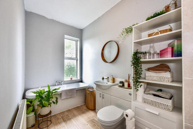 3 bed Terraced for sale Image 9