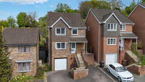 Cornfields, Andover, SP10 2EY