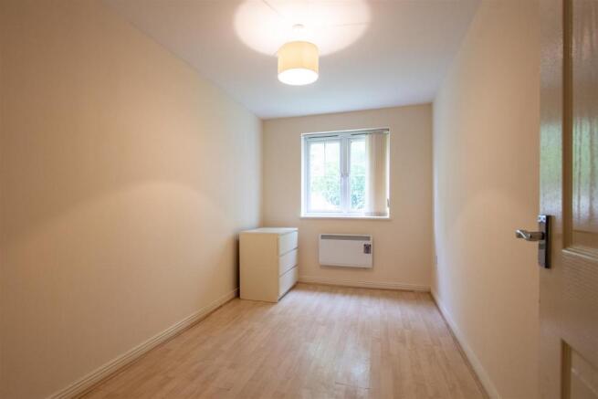 22 Marle Close-9.jpg