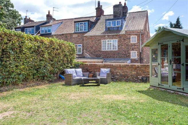 3 bed Semi-Detached for sale Image 4