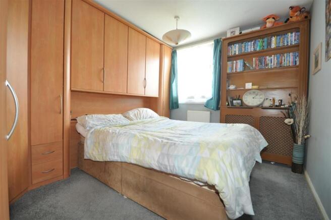Bed2.JPG