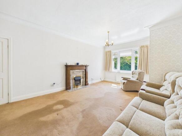 3 bed Semi-Detached Bungalow for sale Image 4