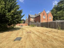 44, Leighton Park, Bicton Heath, Shrewsbury SY3 5FT