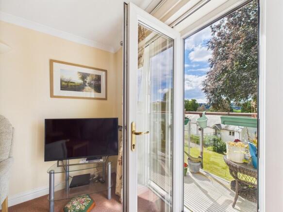 CAM02089G0-PR0532...