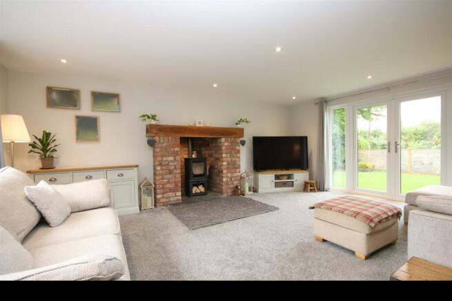 Sitting Room 2.jpg