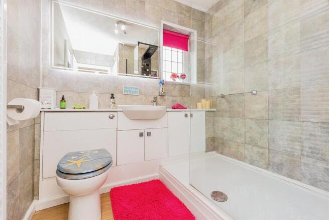 3 bed Detached for sale Image 8