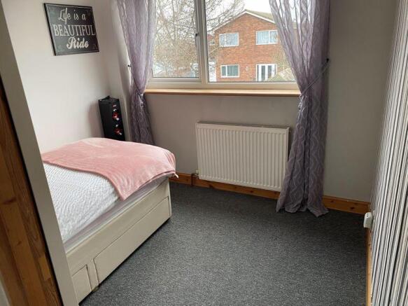 Bedroom 3 (2)
