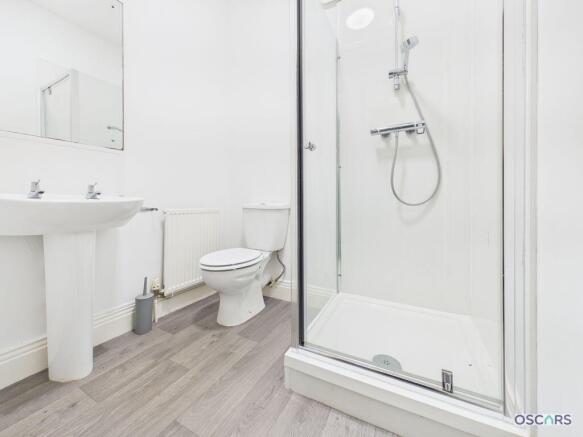 7 bed Flat for sale Image 8