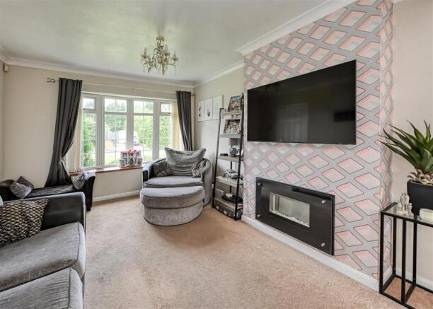 40 Sandy Lane-02.jpg