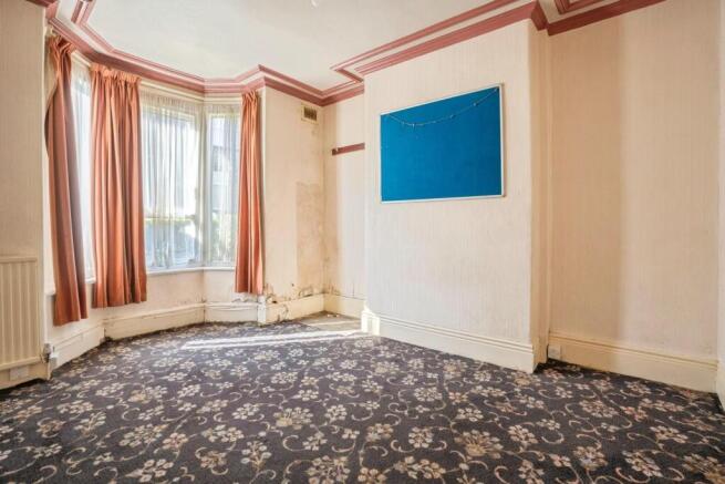3 bed Terraced for sale Image 5