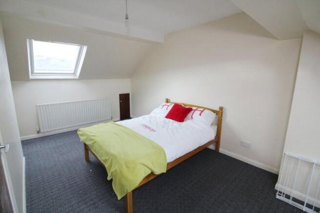 3 bed House to rent Image 7