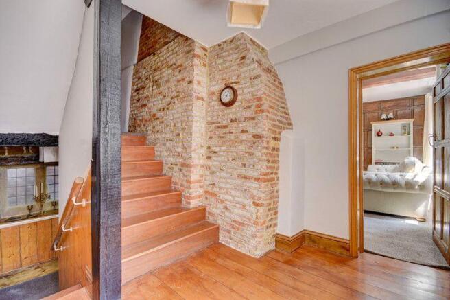 4 bed Semi-Detached for sale Image 10