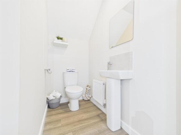 3 bed Detached for sale Image 6