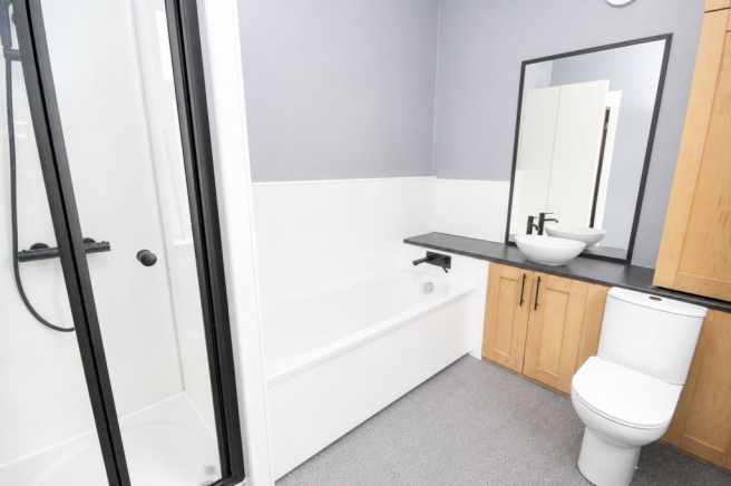 3 bed End of Terrace to rent Image 4
