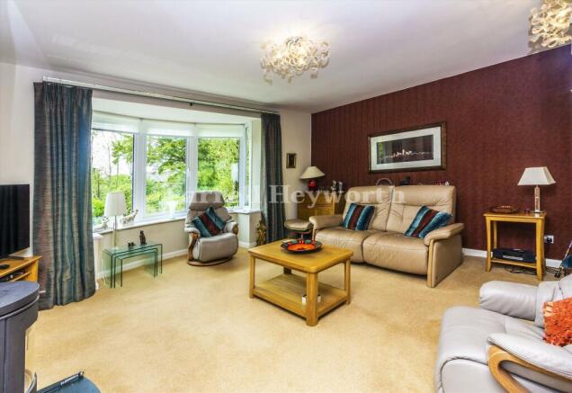 Lounge image 3
