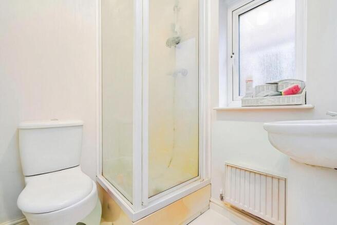 4 bed Detached for sale Image 12