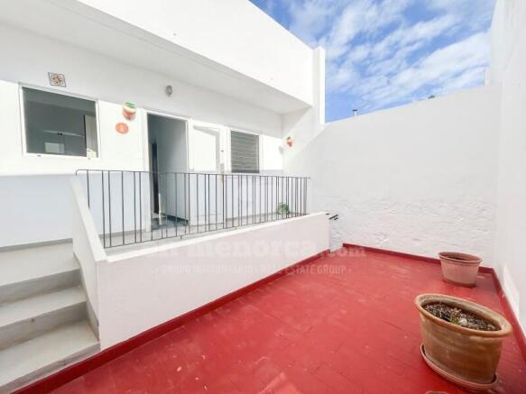 House with garage in Ciutadella