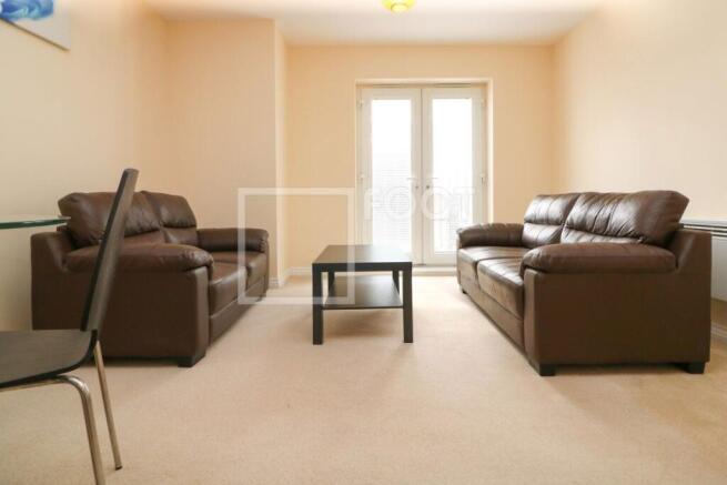 2 bed Apartment to rent Image 10