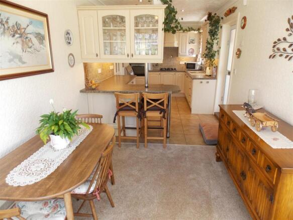KITCHEN EXTRA PHOTO