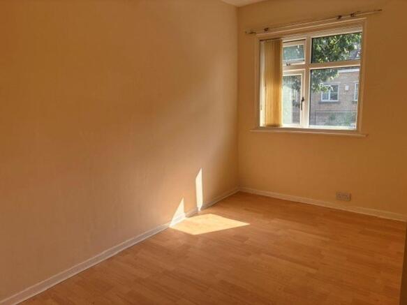 2 bed Semi-Detached for sale Image 11