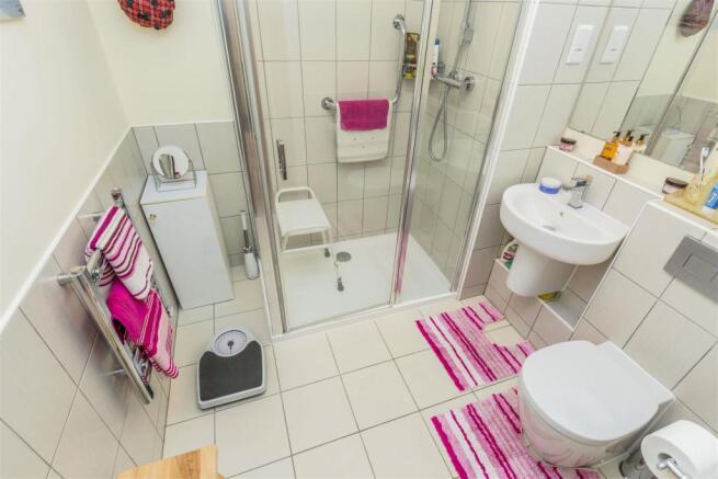 Shower Room.jpg