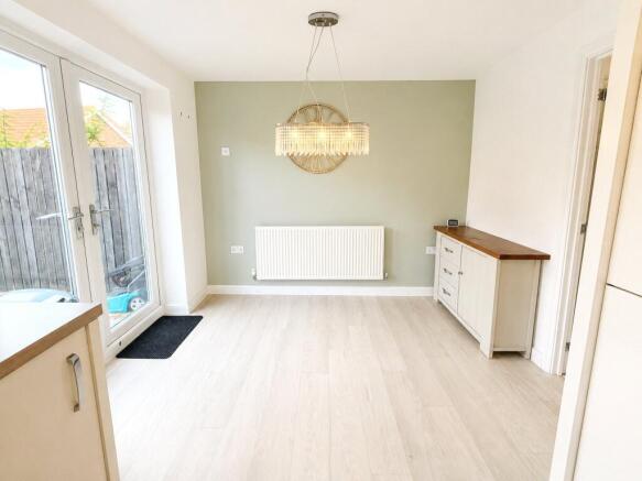 3 bed Semi-Detached for sale Image 5