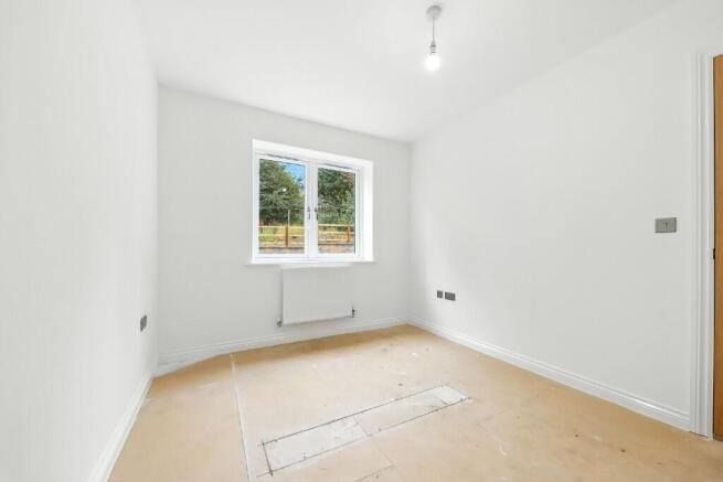 3 bed Semi-Detached for sale Image 12
