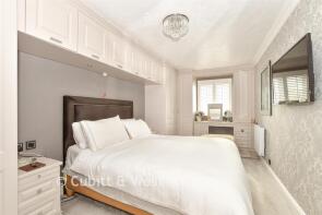 Flat 7, St James Court, St James Road, East Grinstead RH19 1DB