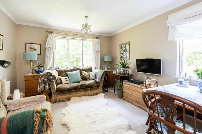 Sitting/Dining Room