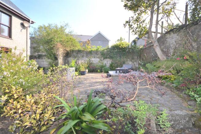 garden.JPG